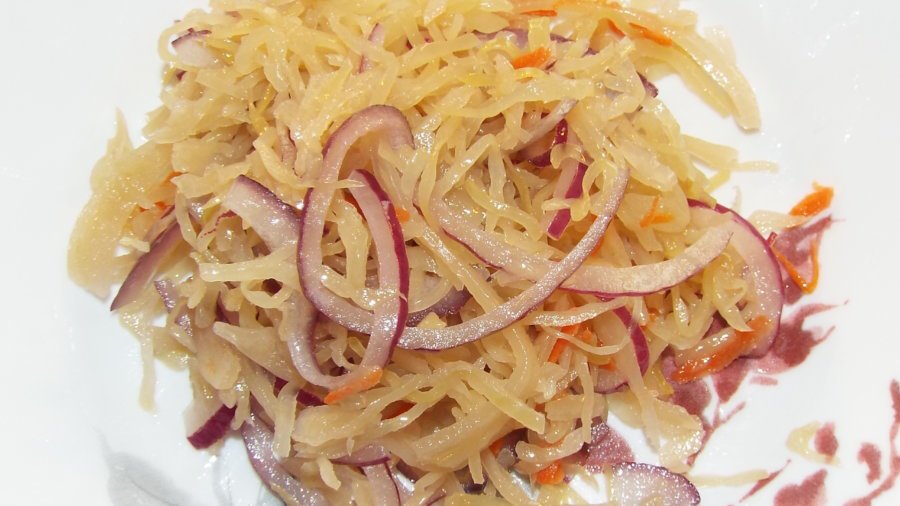 Simple Sauerkraut Salad